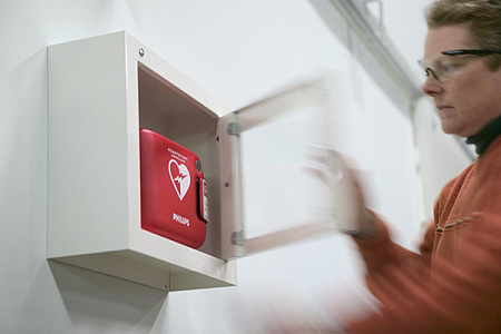 Philips HeartStart FRx – Дефибриллятор  с принадлежностями